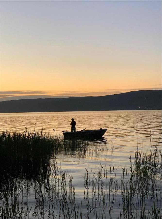 Voda Sapanca Buitenkant foto